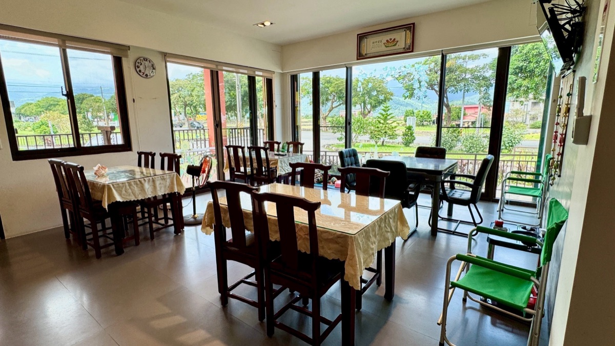 地熱米 明亮用餐大廳