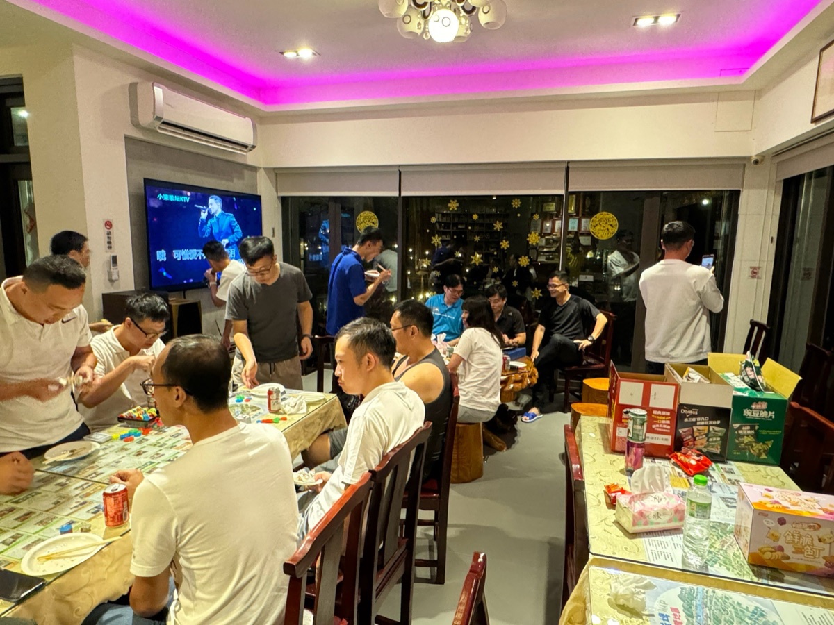 團體聚餐